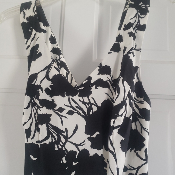 Elle Black and White Floral women's Dress Size 12 - Picture 2 of 5